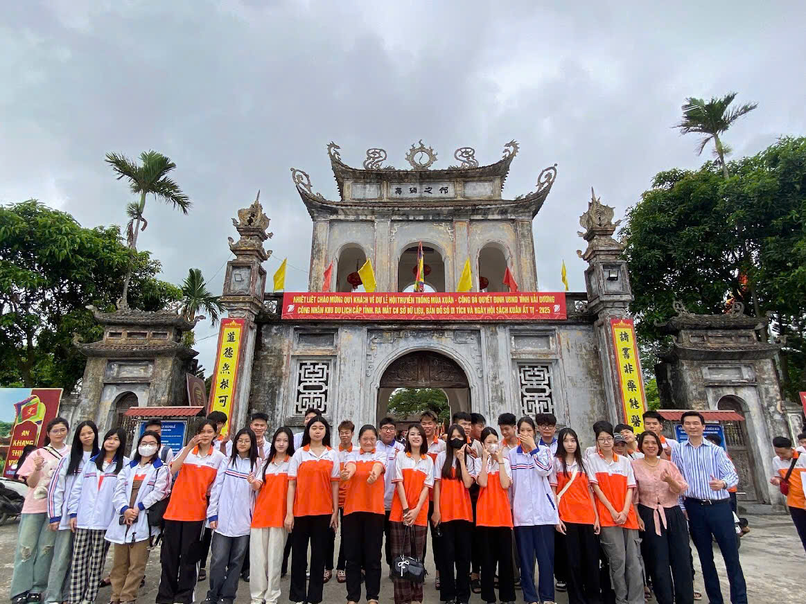 Buổi trải nghiệm thực tế của sinh viên ngành hướng dẫn du lịch sẽ như thế nào?