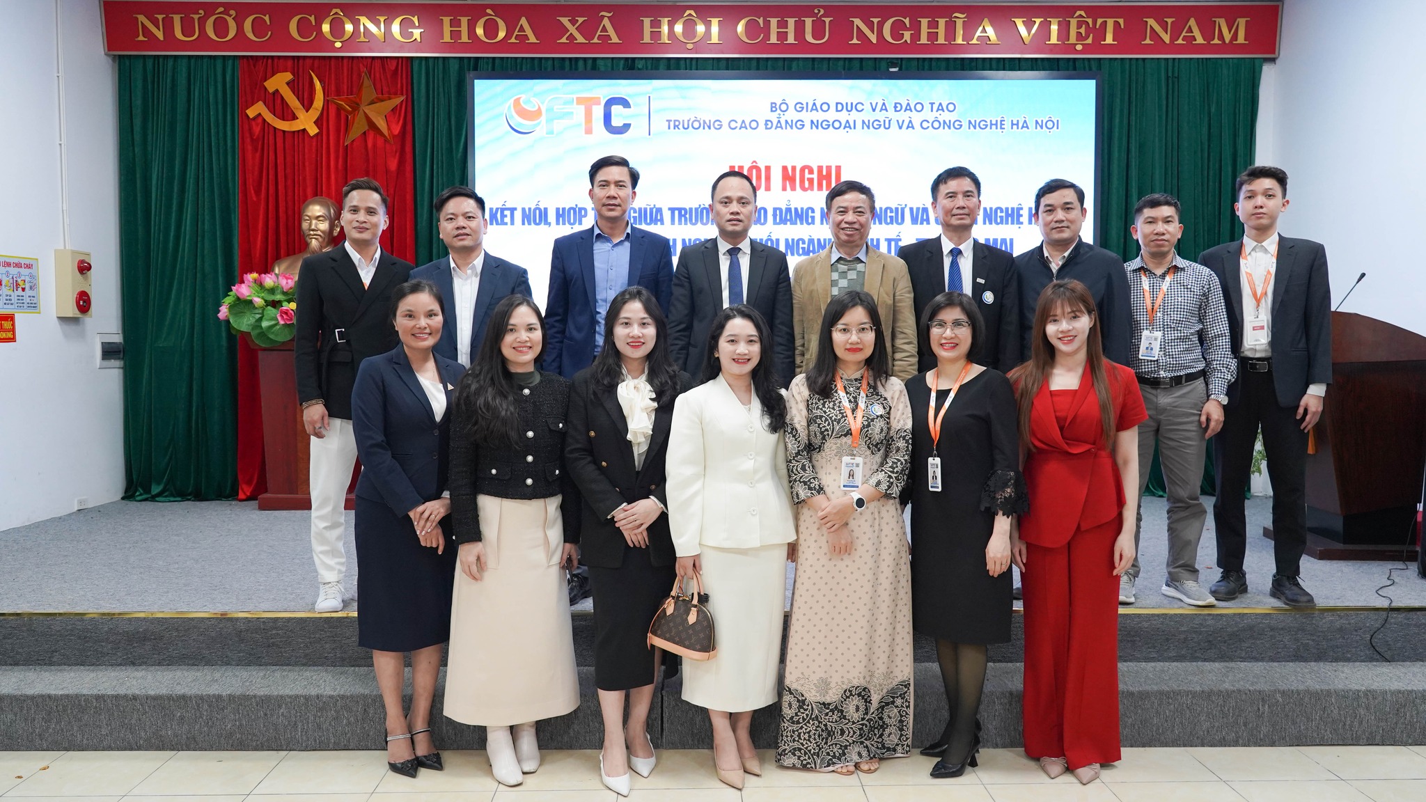 KHOA KINH TẾ - THƯƠNG MẠI: KHÁT VỌNG KIẾN TẠO GIÁ TRỊ TRONG MÙA XUÂN MỚI