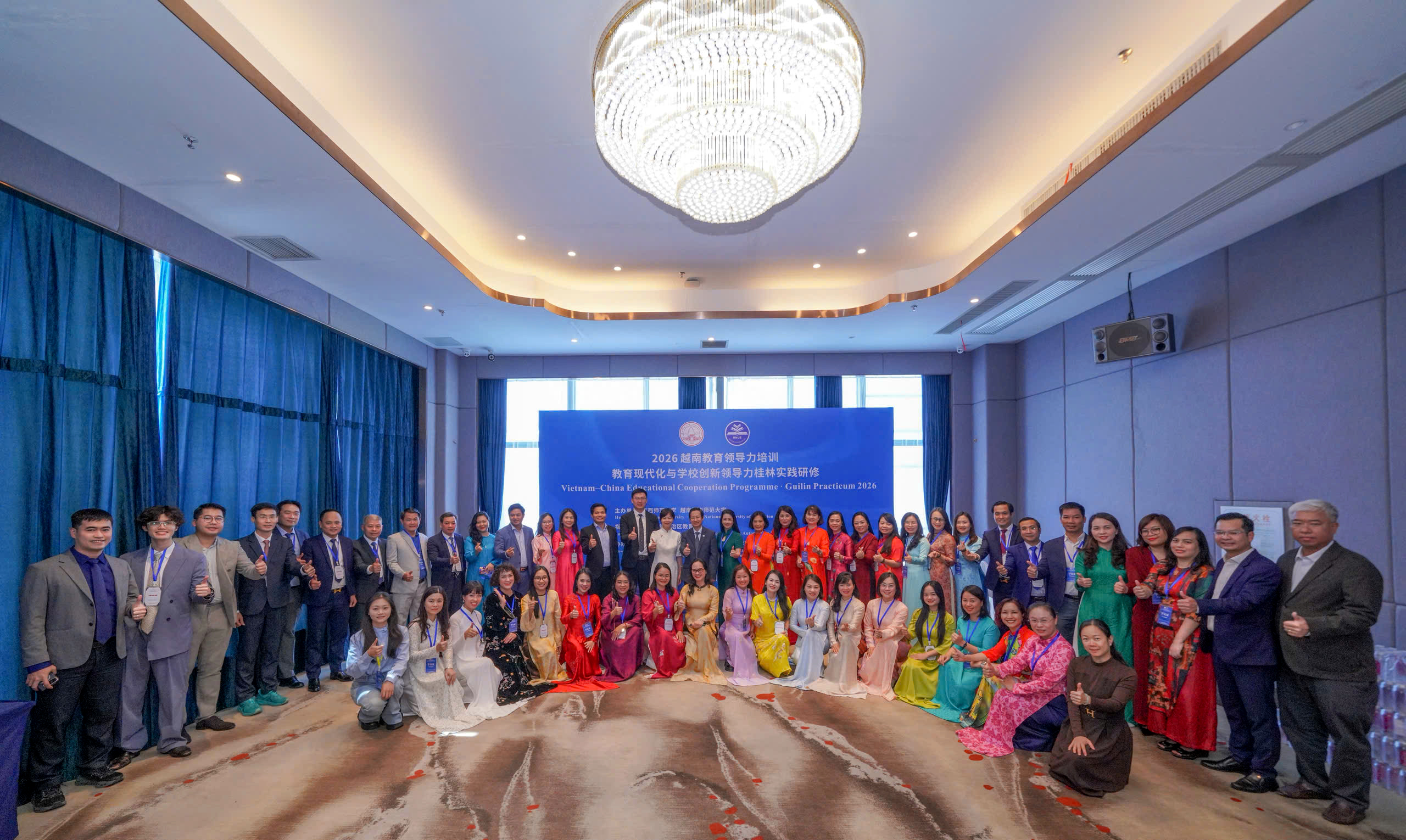 Lãnh đạo FTC tham gia chương trình bồi dưỡng quản lý giáo dục tại Trung Quốc