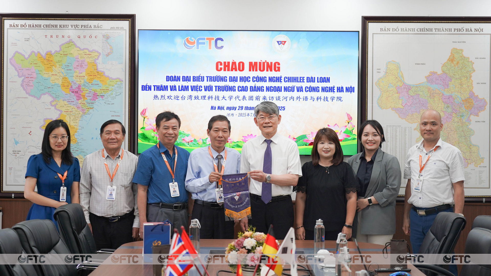 Trường Đại học Chihlee Đài Loan Thăm và Làm việc tại Trường Cao đẳng Ngoại ngữ và Công nghệ Hà Nội