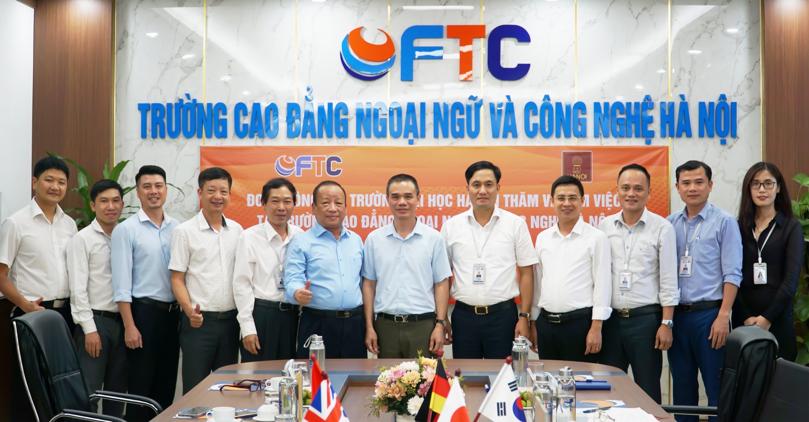 Lãnh đạo Trường Đại học Hà Nội (HANU) thăm và làm việc tại Trường FTC