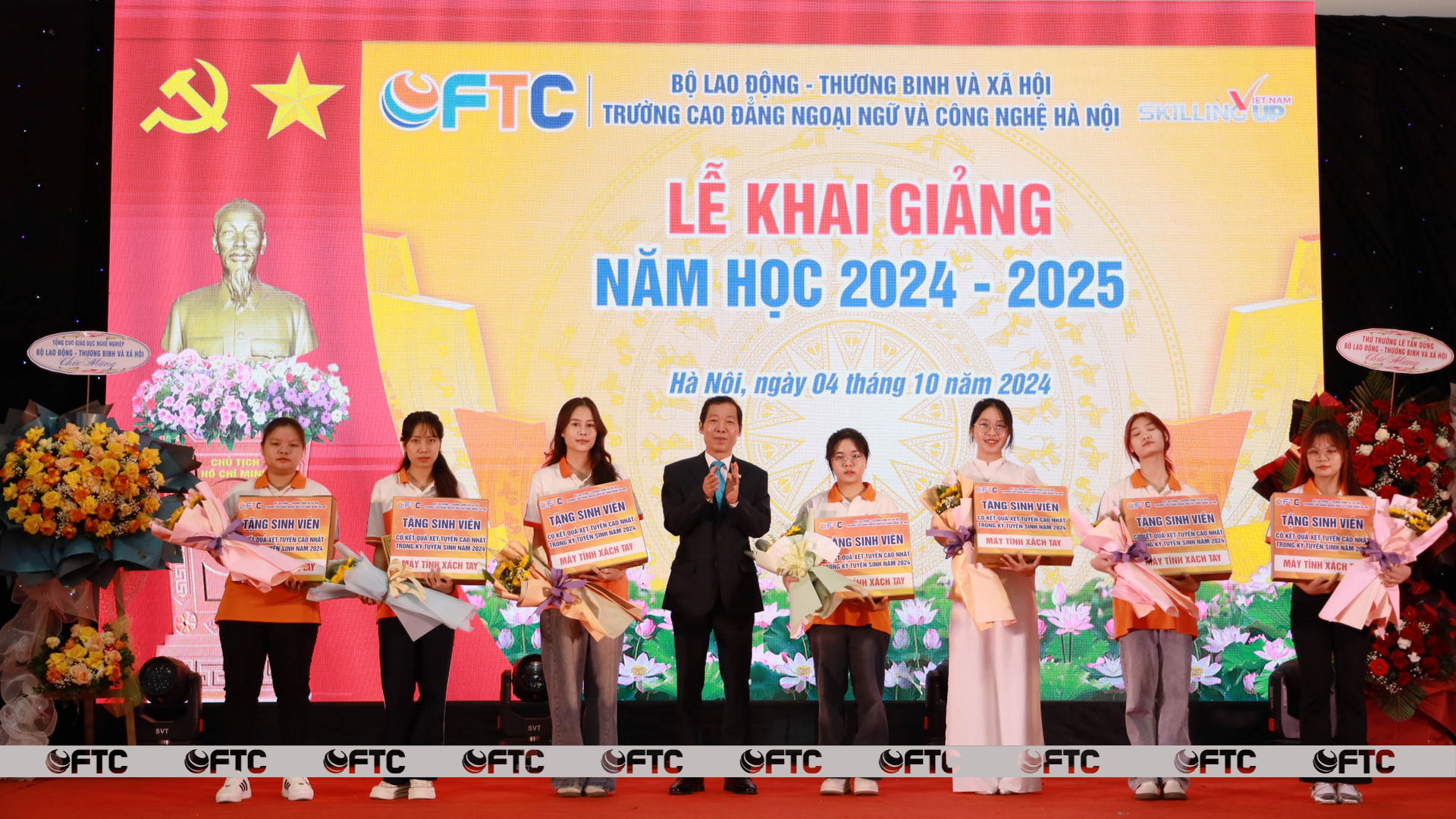 Tưng bừng tổ chức Lễ khai giảng năm học 2024 - 2025 và đón nhận Quyết định đạt tiêu chuẩn kiểm định chất lượng cơ sở giáo dục nghề nghiệp