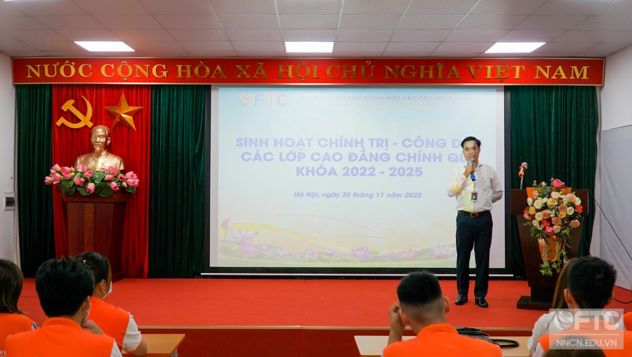 /upload/images/tin-tuc-su-kien/sinh-hoat-chinh-tri-cong-dan-khoa2022-20255.jpg