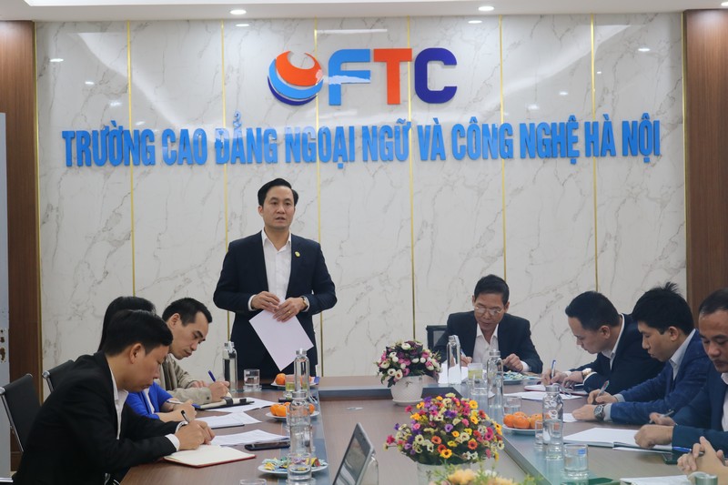 Hội nghị xây dựng Kế hoạch phát triển Trường Cao đẳng Ngoại ngữ và Công nghệ Hà Nội giao đoạn 2021-2026